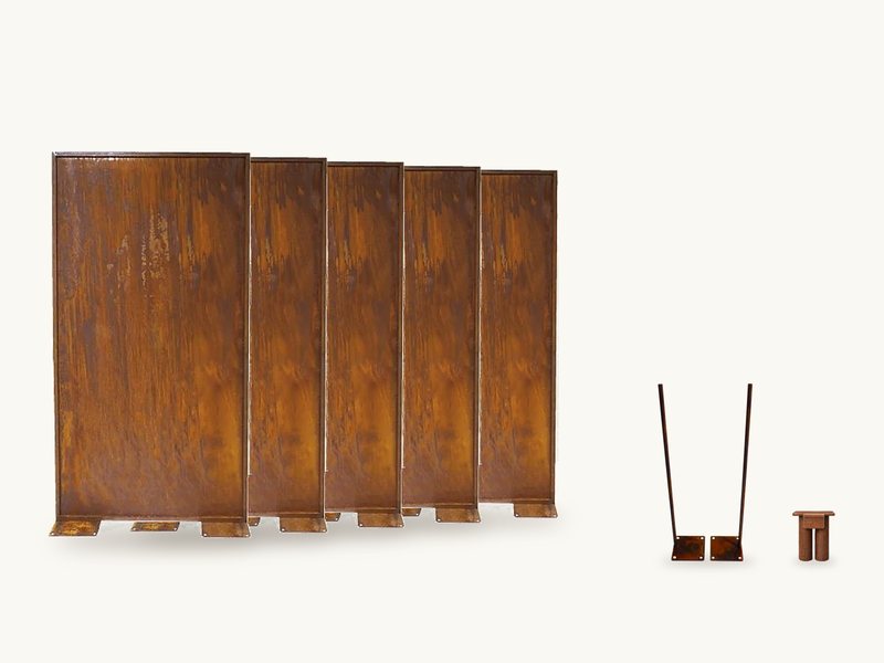 Komplett-Set M Terrasse aus Cortenstahl – 5 Sichtschutzwände 200 × 100 cm, 5 Bodenbefestigungen 20 × 20 cm, 4 Verbindungsstücke 45 mm